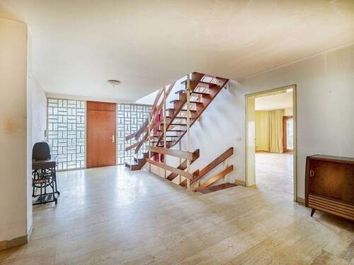 Eingangsbereich - Einfamilienhaus mit 286,00 m&sup2; in Karlsruhe / Grünwettersbach zum Kaufen