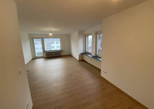 Wohnzimmer Ansicht 2 - 3 Zimmer Etagenwohnung in Emmering