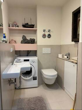 Gäste Wc mit Waschmaschinenanschluss - 