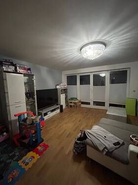 Wohnzimmer - HH-Farmsen, 2 Zimmer-Wohnung mit Terrasse !Bitte unsere Fragen beachten!