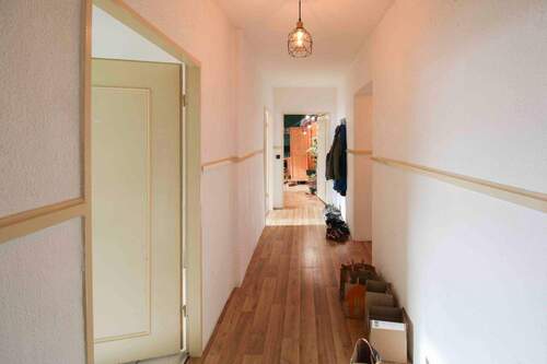 Flur - Etagenwohnung mit 96,10 m&sup2; in Berlin zum Kaufen