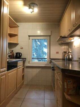 Küche mit Einbaumöbeln - 