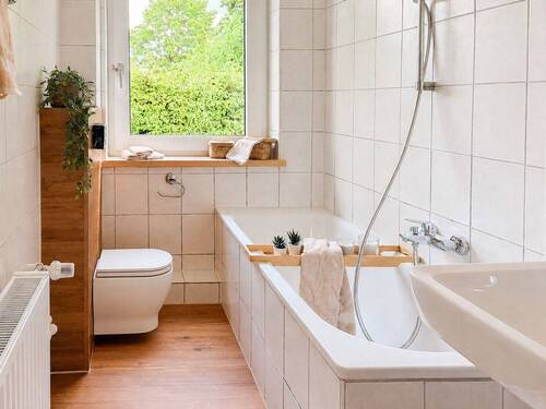 Badezimmer - Etagenwohnung mit 44,00 m&sup2; in Norderstedt zum Kaufen