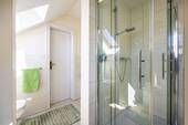 Bad mit Dusche OG - 