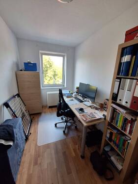 Arbeitszimmer - 2 Zimmer Etagenwohnung in Hamburg