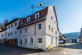 Ansicht - 9 Zimmer Reihenendhaus in Beilstein