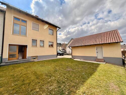 Bild 2 - 4 Zimmer Einfamilienhaus zum Kaufen in Wenzenbach