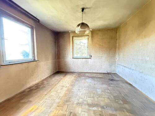 1. Zimmer neben Wohnzimmer - 