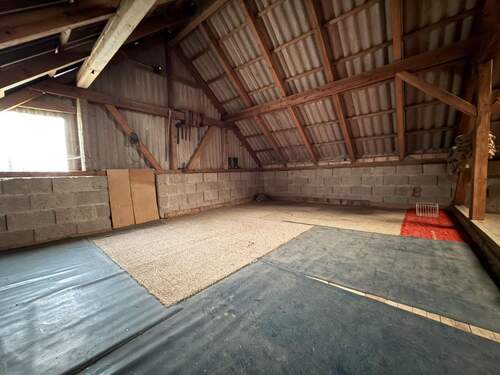 Ebene über Garagen - 