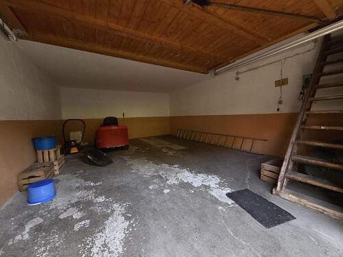 Garage 1 mit Treppe - 
