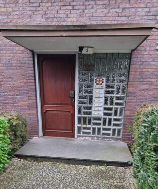 Hauseingang - 2 Zimmer Etagenwohnung zur Miete in Gelsenkirchen