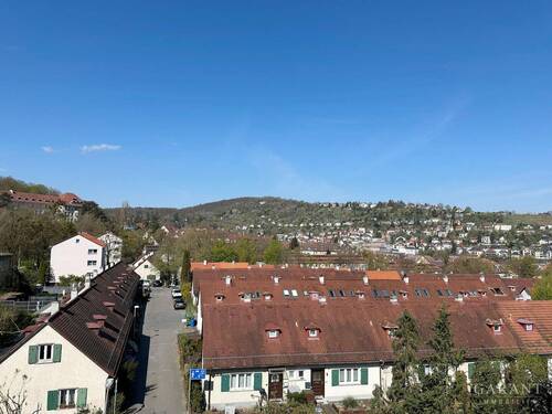 ausblick vom balkon - Rarität im Stuttgarter Süden - 750.000,00 EUR Kaufpreis, ca.  129,00 m² Wohnfläche