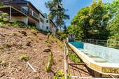 Haus, Poolhaus und Schwimmingpool - 5 Zimmer Einfamilienhaus in Gerlingen
