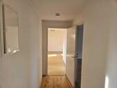 Flur - 2 Zimmer Etagenwohnung zur Miete in Lübeck
