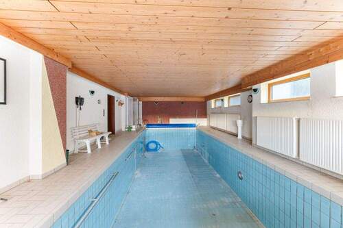 Schwimmbecken - 