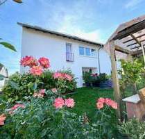 Ziehen Sie mit Ihren Eltern ein - modernisierter Massivbau mit 3 Einheiten - toller Garten - Welzheim