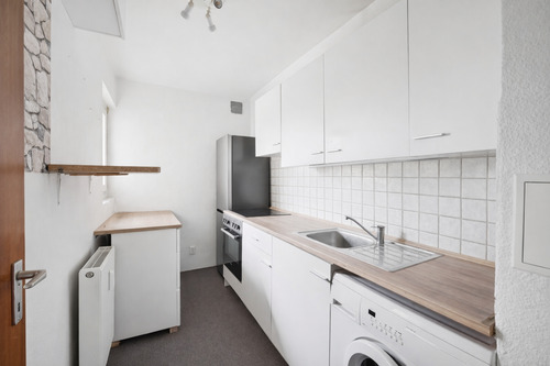 Küche mit Einbaumöbel - 