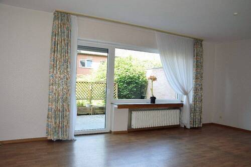 Wohn-/Esszimmer - 