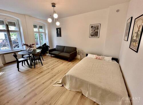 Wohnbereich - 1 Zimmer Etagenwohnung zum Kaufen in Berlin