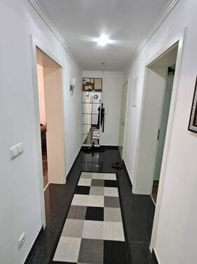 Eingangbereich & Flur - 