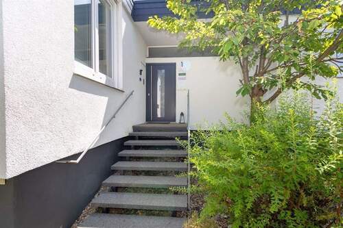 Eingangsbereich - Bungalow mit 152,00 m&sup2; in Eschwege zum Kaufen