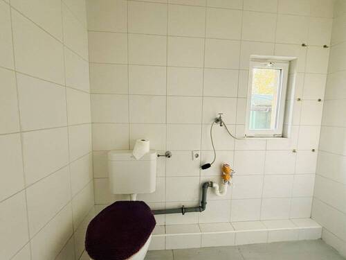 WC und Waschmaschinenanschluss - 
