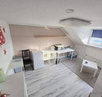 DU-Ruhrort, Hafenstraße 76 - Möbliertes WG-Zimmer an MANN in einer 3er-WG ab Juli zu vermieten !! - Duisburg