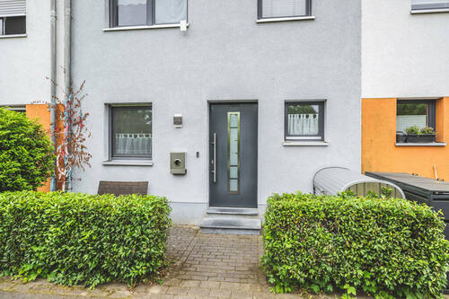 Eingang - 5 Zimmer Einfamilienhaus zum Kaufen in Aachen