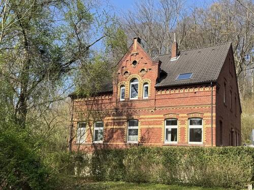 Ansicht I - 8 Zimmer Mehrfamilienhaus, Wohnhaus zum Kaufen in Bochum