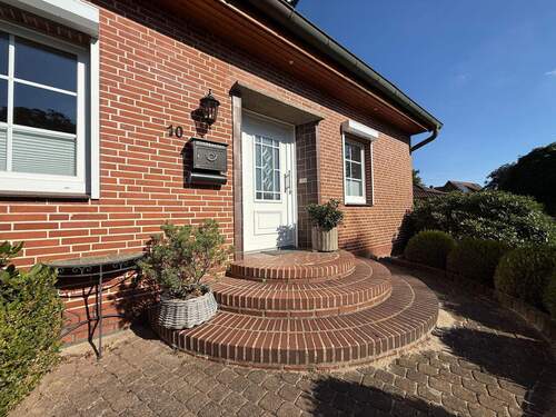 Roter Backsteineingang - 