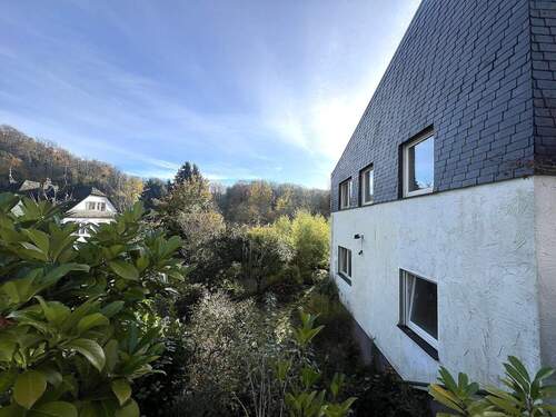 Blick ins Grüne - Einfamilienhaus mit 255,00 m² in Bensheim zum Kaufen