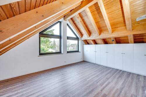 Schlafzimmer - 2 Zimmer Etagenwohnung zum Kaufen in Krailling