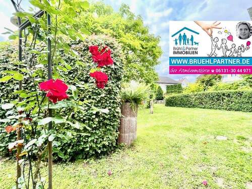 attraktive 810 qm - Attraktive Lage und interessante Bebauung möglich - die Nachbarschaft hat es vorgemacht