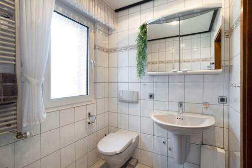 Badezimmer Oben WE 1 - 