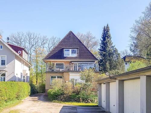Gebäuderückseite - 6 Zimmer Mehrfamilienhaus, Wohnhaus zum Kaufen in Hamburg
