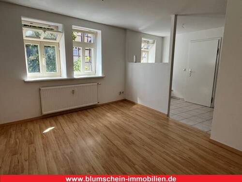 Blick Wohnbereich - *Renovierte 2-Raumwohnung in Citylage*