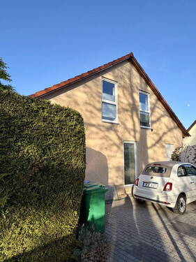 Bild 3 - 5 Zimmer Einfamilienhaus in Schönefeld