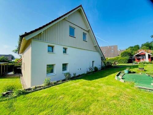 Nordseite - 7 Zimmer Einfamilienhaus in Horn-Bad Meinberg / Feldrom