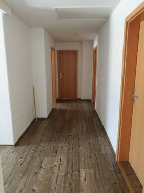 Flur - 4 Zimmer Etagenwohnung in Meißen