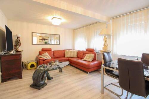 Wohnzimmer - 5 Zimmer Doppelhaushälfte in Albstadt