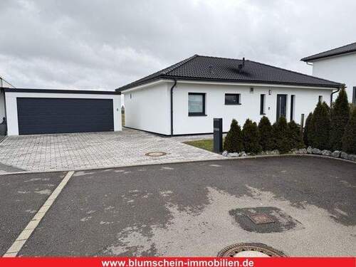 Hauptansicht - *RESERVIERT* *Moderner Bungalow mit 4 Zimmern, großem Garten & Garage - Wohnen auf einer Ebene*