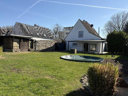 Gartenansicht - 6 Zimmer Einfamilienhaus zum Kaufen in Ahlen