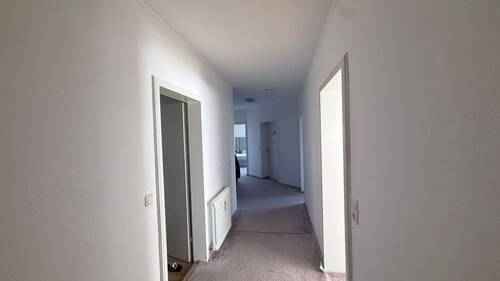 Flur - 3 Zimmer Etagenwohnung in Schweinfurt