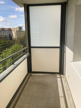 Balkon (Muster) - Etagenwohnung mit 49,70 m&sup2; in Gera zur Miete