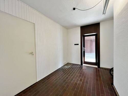 Flur zum Schwimmbad - 