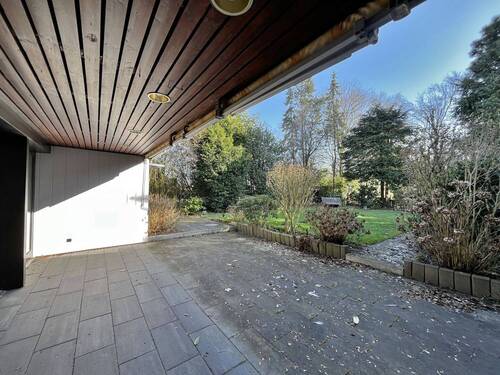 Terrasse 2 vorm Schwimmbad - 