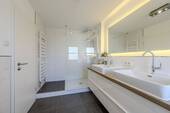Modernisiertes Badezimmer - 
