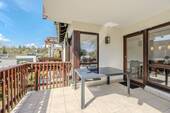 Überdachter Südbalkon - 