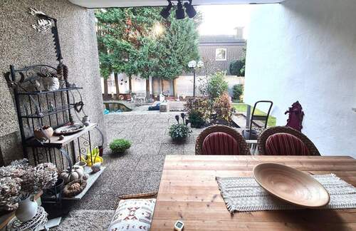 Terrasse neben dem Wohnzimmer - 