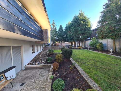 Garten Vorderseite - 